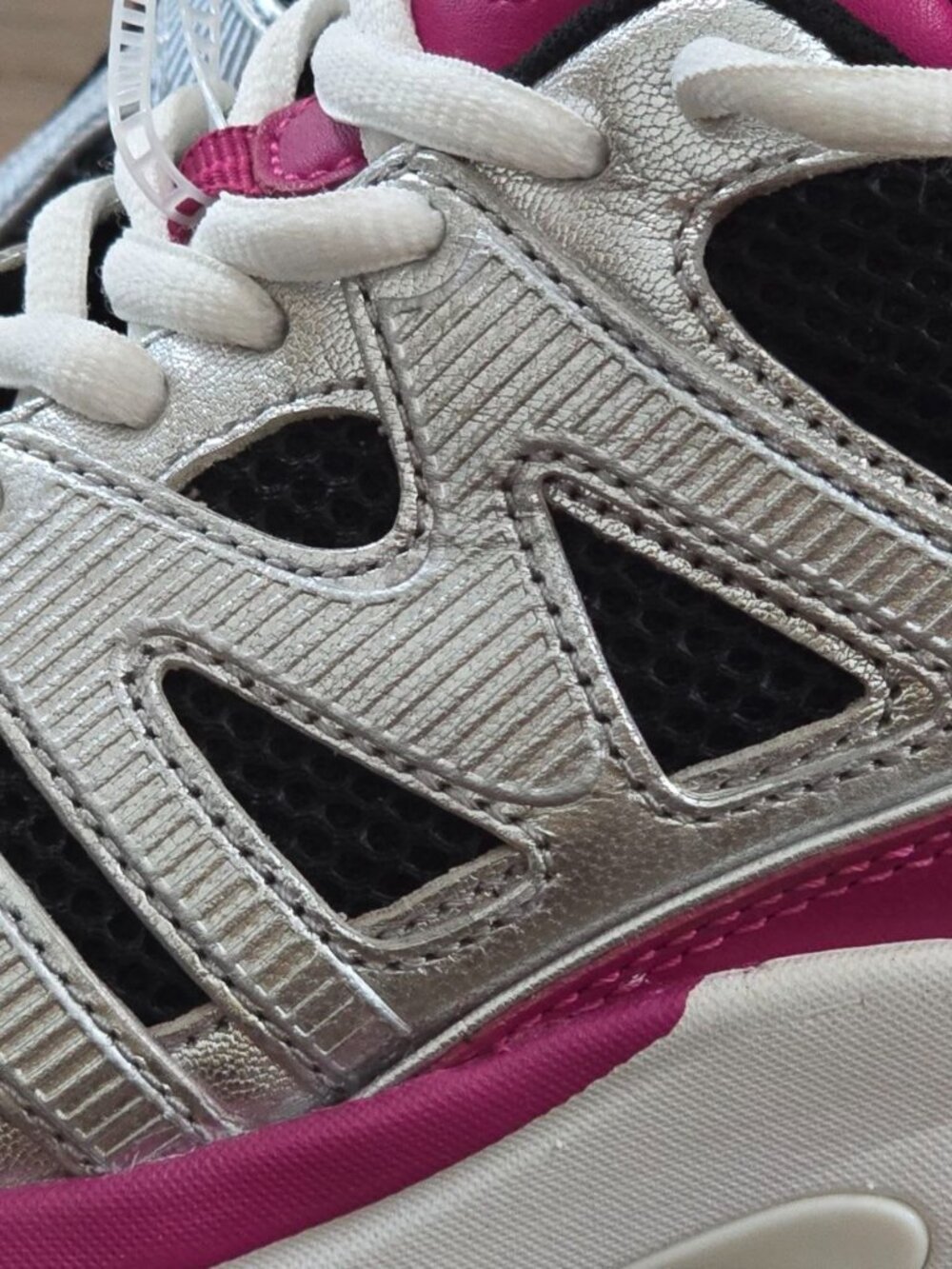 Michael Kors Women's Designer Chunky Sneakers Size 8 Silver Pink Black NWOB - Picture 9 of 13